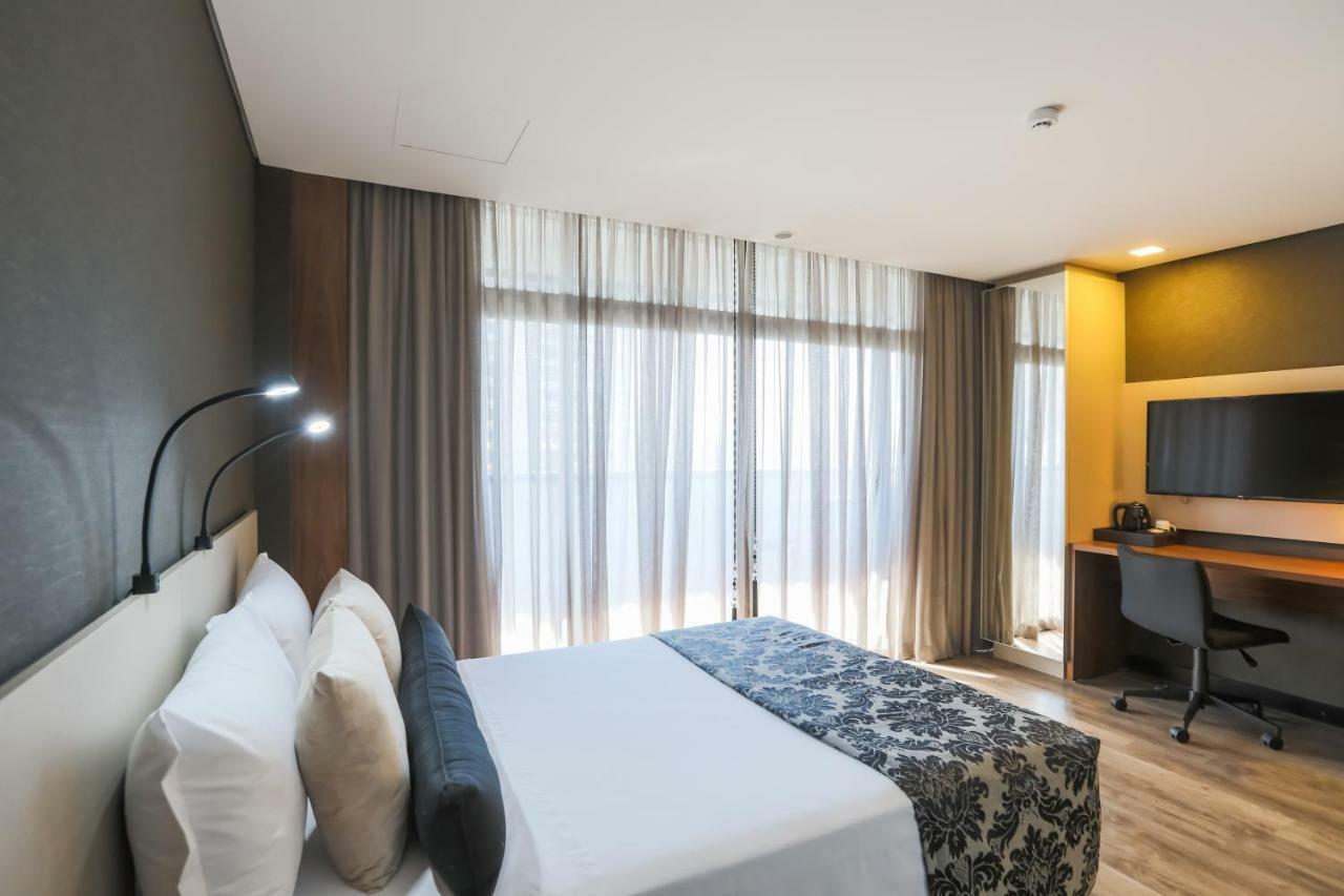 Ramada Hotel & Suites Osasco Eksteriør billede