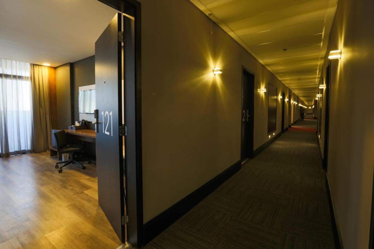 Ramada Hotel & Suites Osasco Eksteriør billede