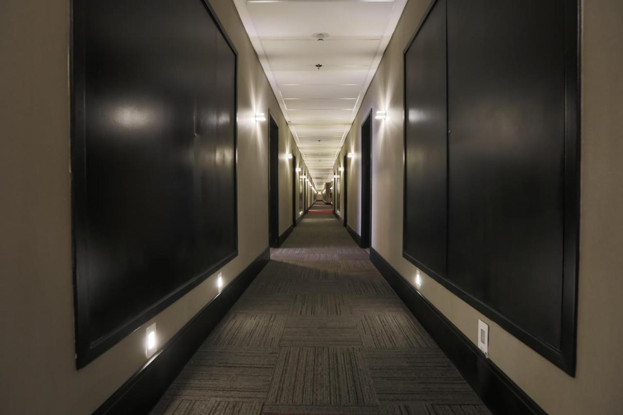 Ramada Hotel & Suites Osasco Eksteriør billede